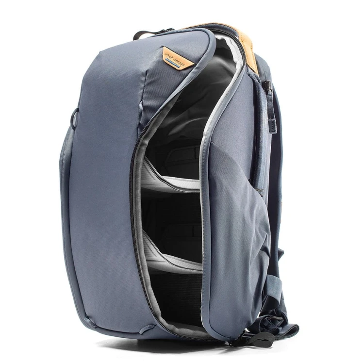 Niebieski  Plecak PEAK DESIGN Everyday Backpack 15L Zip - kolor
