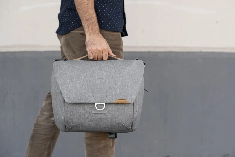 PEAK DESIGN Torba Everyday Messenger 13L v2 - Popielaty