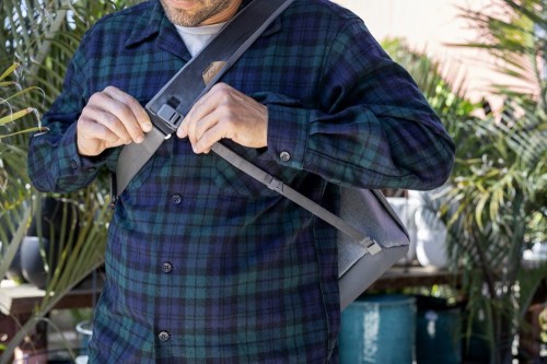 PEAK DESIGN Torba Everyday Messenger 13L v2 - Popielaty