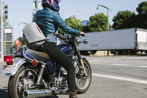 PEAK DESIGN Torba Everyday Messenger 13L v2 - Popielaty