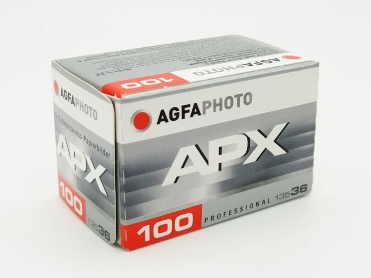 Film fotograficzny czarno-biały Agfa APX 100/36