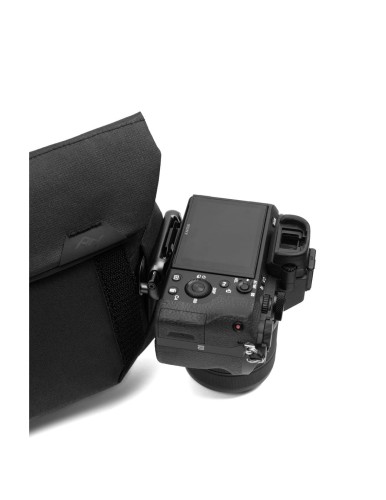 copy-of-peak-design-field-pouch-black-v2-czarny-z-paskiem (7).jpg