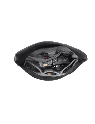 copy-of-peak-design-field-pouch-black-v2-czarny-z-paskiem (15).jpg