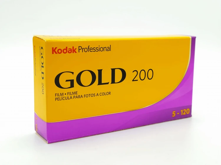 Film kolorowy Kodak Gold 200/120 (średni format)