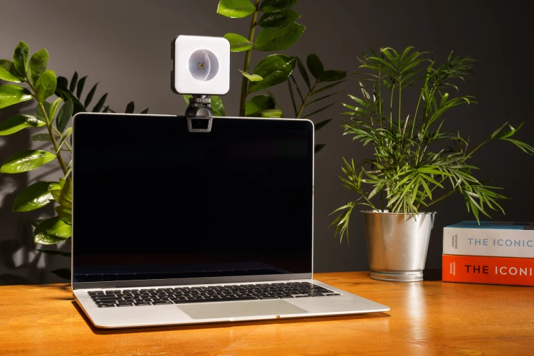 Lampa LED Newell RGB-W Rangha Nano Sunset