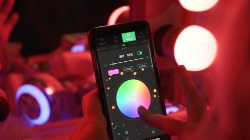 Żarówka LED RGB z akumulatorem Aputure Accent B7c