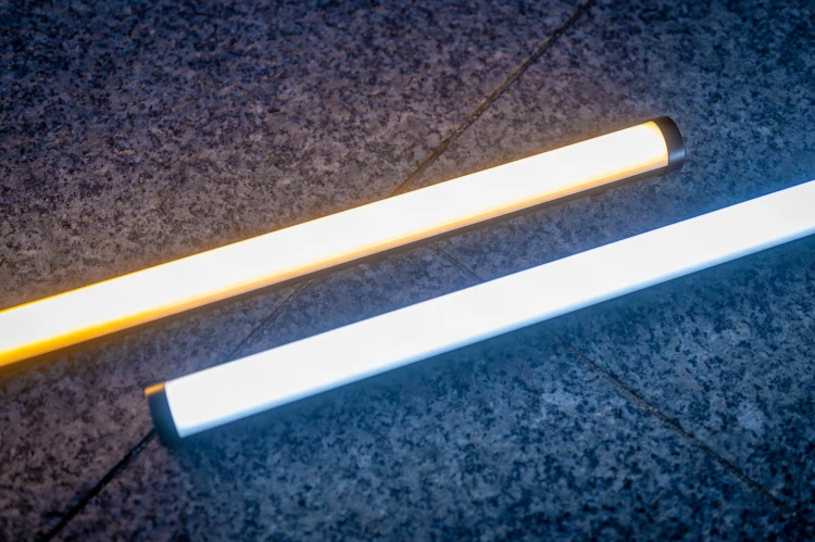 Lampa RGB LED Newell Kathi Max 120cm