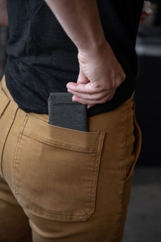 Peak Design Mobile Wallet Slim - Magnetyczny Portfel Płaski Do Telefonu - Grafitowy