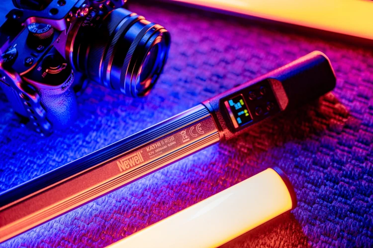 Lampa LED Newell RGB Kathi II miecz świetlny z wbudowanym akumulatorem