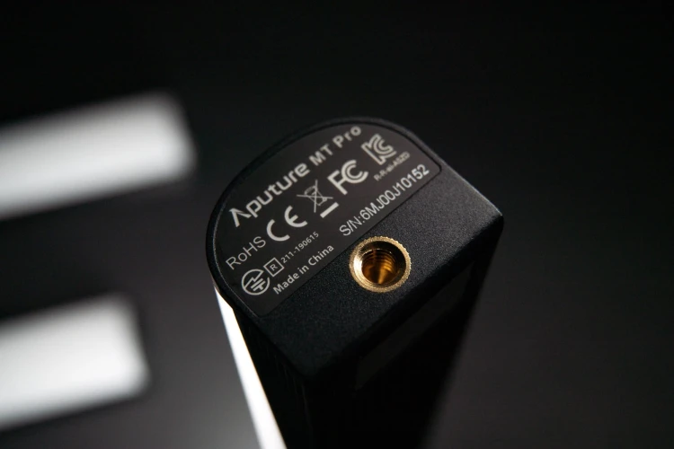 lampa-led-aputure-mt-pro (19).jpg