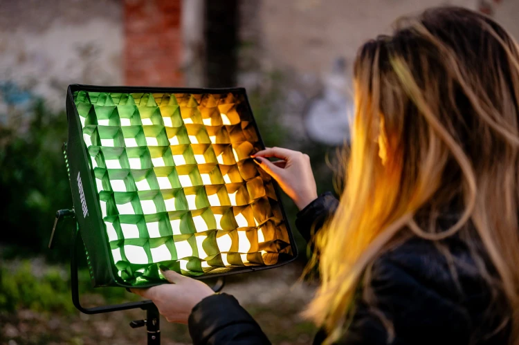 Lampa RGB LED Newell Vividha Effect