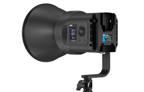 Lampa RGB LED Newell Pravaha Max 135 z mocowaniem Bowens