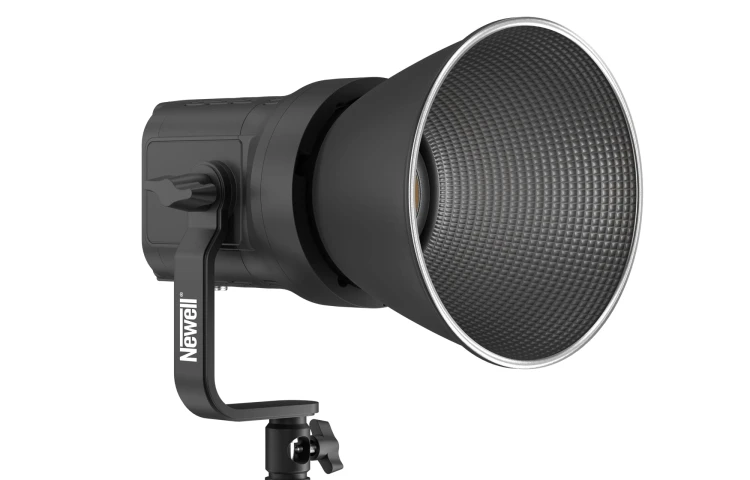 Lampa RGB LED Newell Pravaha Max 135