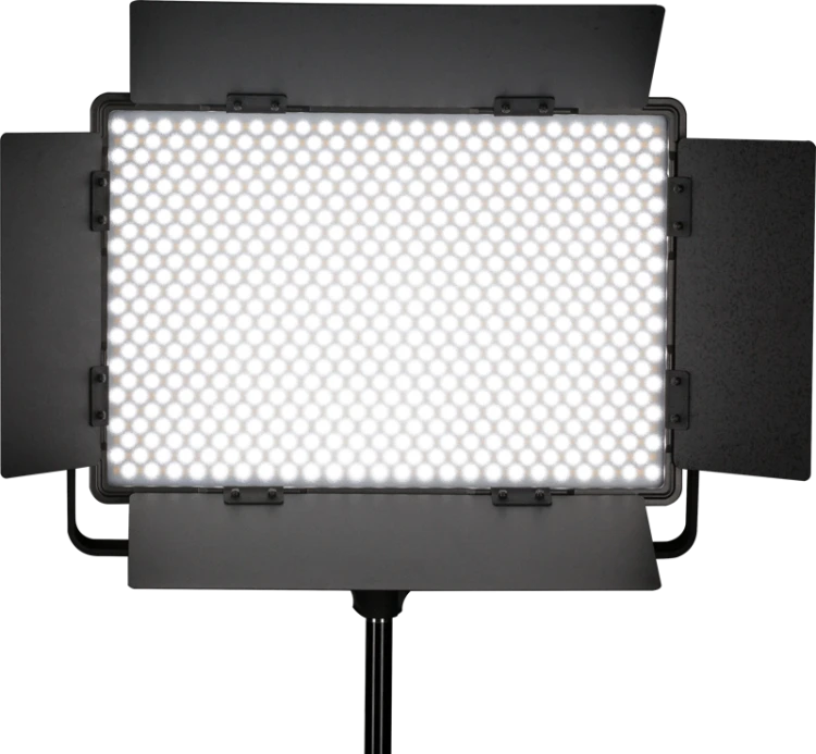 Zestaw 3 Lamp LED Nanlite 1200CSA ze statywami i walizką