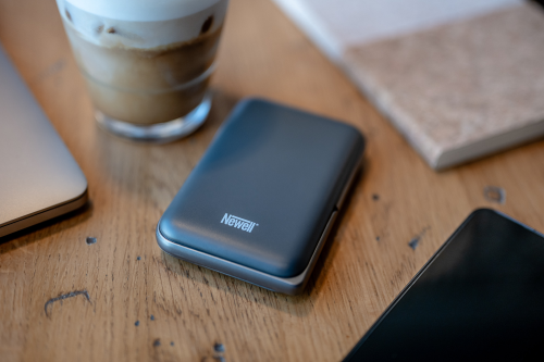 power-bank-newell-ms-10000-magsafe-10000-mah-pd-20-w-szary (7).jpg