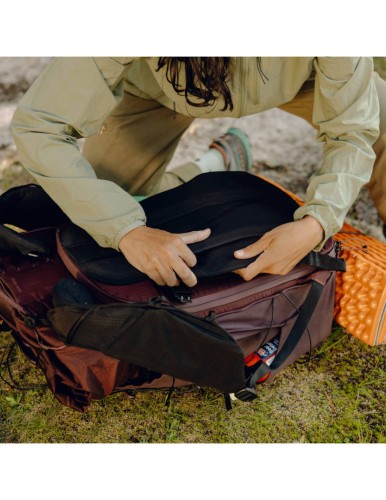 Plecak fotograficzny Outdoor Peak Design Backpack 45L Ciemny Fiolet