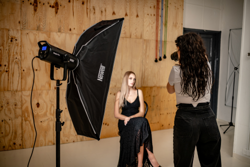 softbox-prostokątny-newell-30-x-120-cm (13).jpg