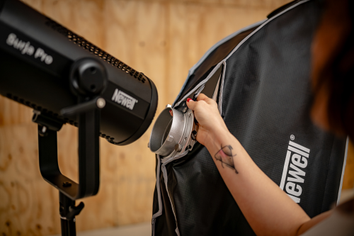 softbox-prostokątny-newell-30-x-120-cm (7).jpg