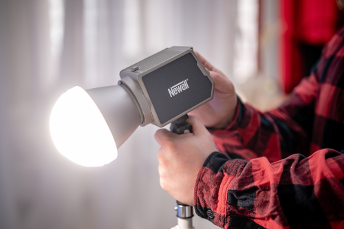 Lampa LED Newell Zora 60 WB białe światło (2700 - 6500 K)