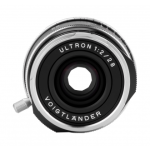 Obiektyw Voigtlander Ultron I Vintage Line 28 mm f/2,0 do Leica M od strony soczewki