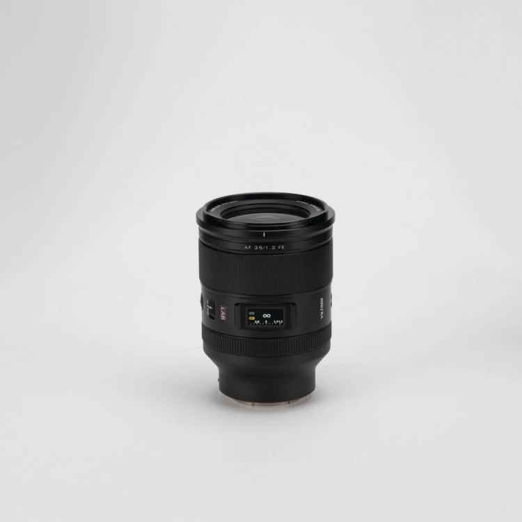 Obiektyw Viltrox AF 35mm F1.2 LAB do Sony FE