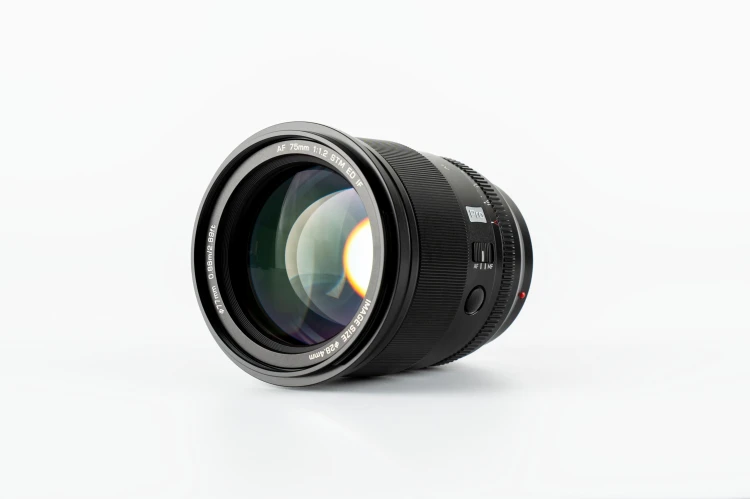 Obiektyw Viltrox AF 75mm F1.2 Pro do Sony E